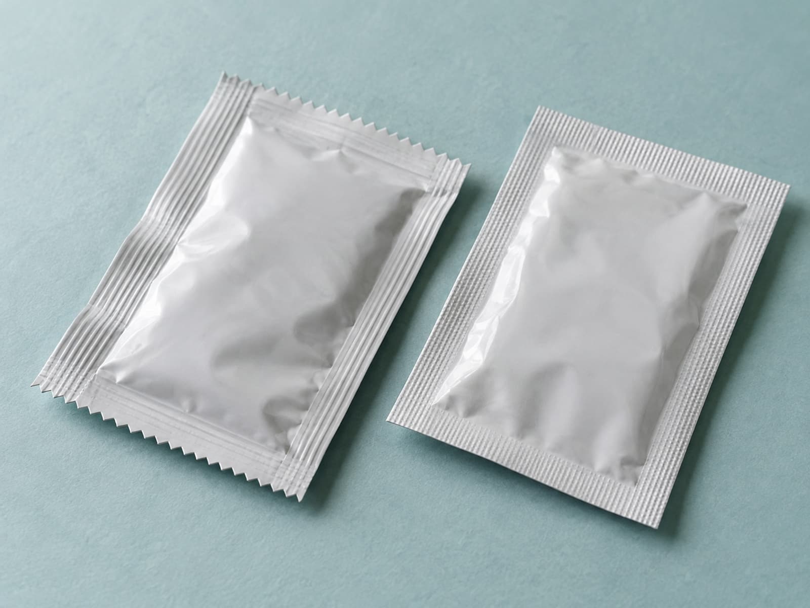 서로 다른 두 무지 소포장